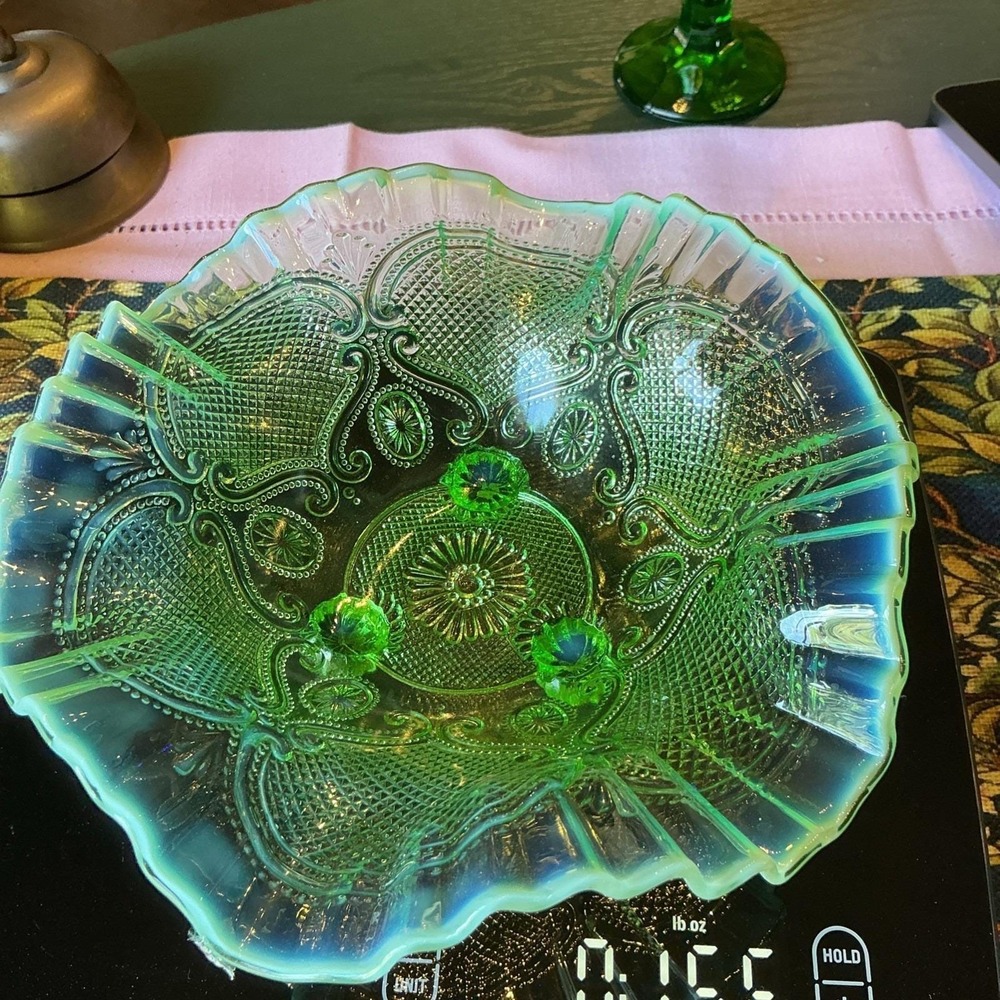 Antique Northwood Glass Lattice & Medallions Green Opalescent 3 Footed Bowl